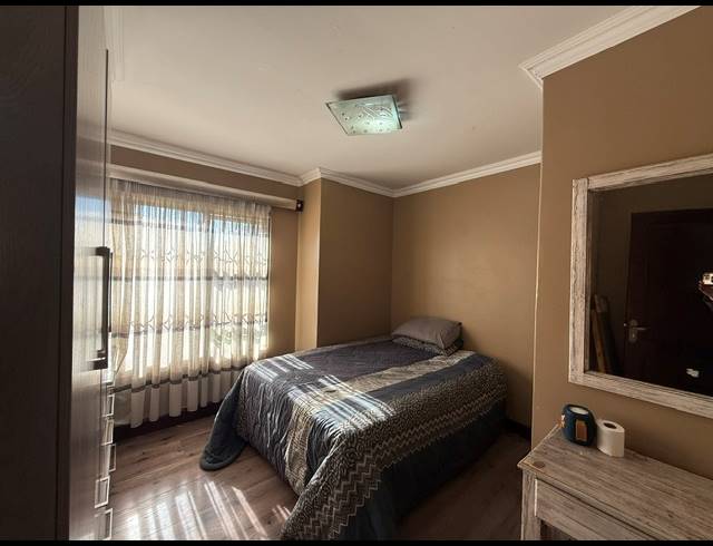 5 BEDROOM HOUSE FOR SALE IN CRYSTAL PARK